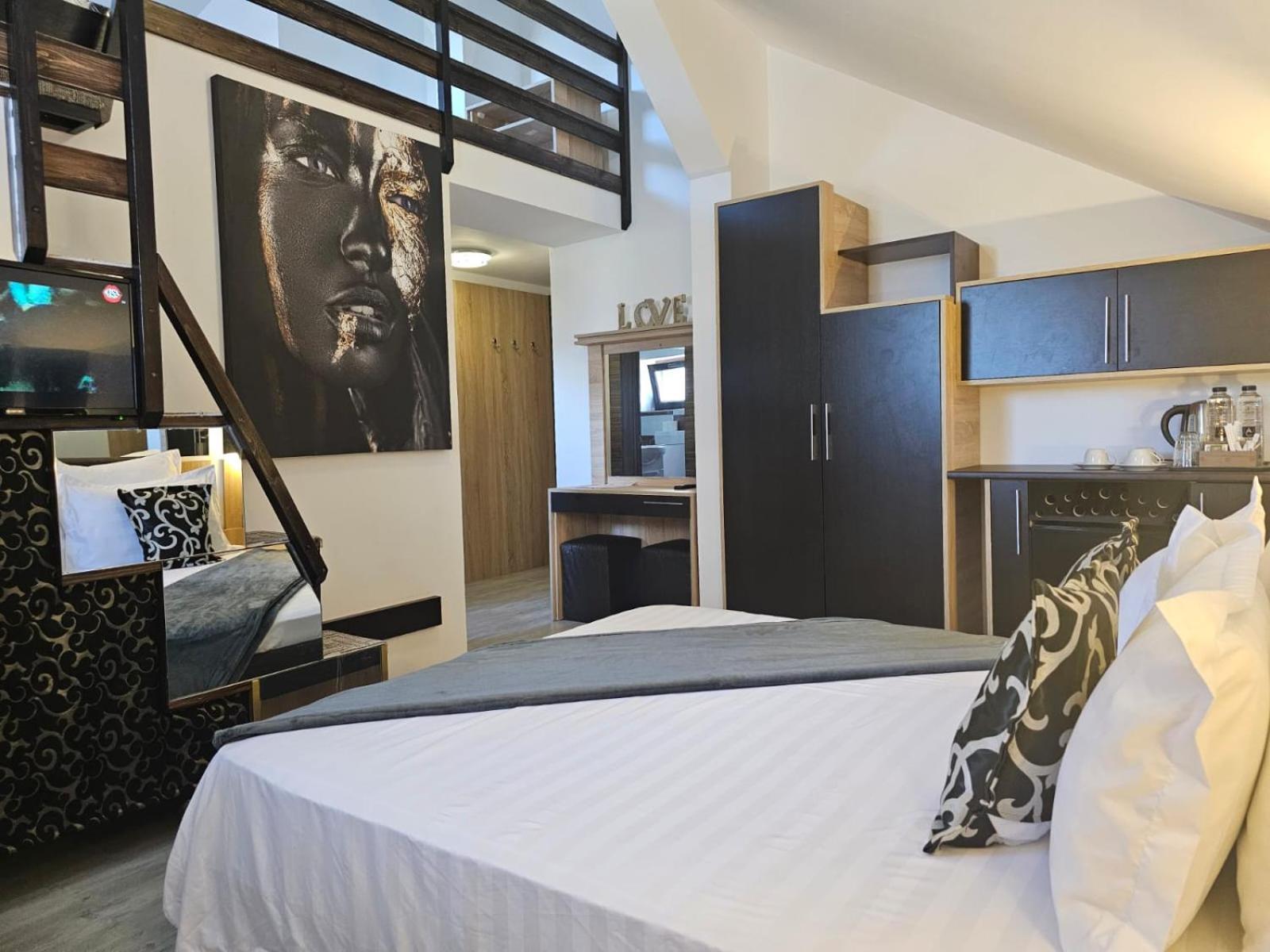 Theline Hotell Bucureşti Eksteriør bilde