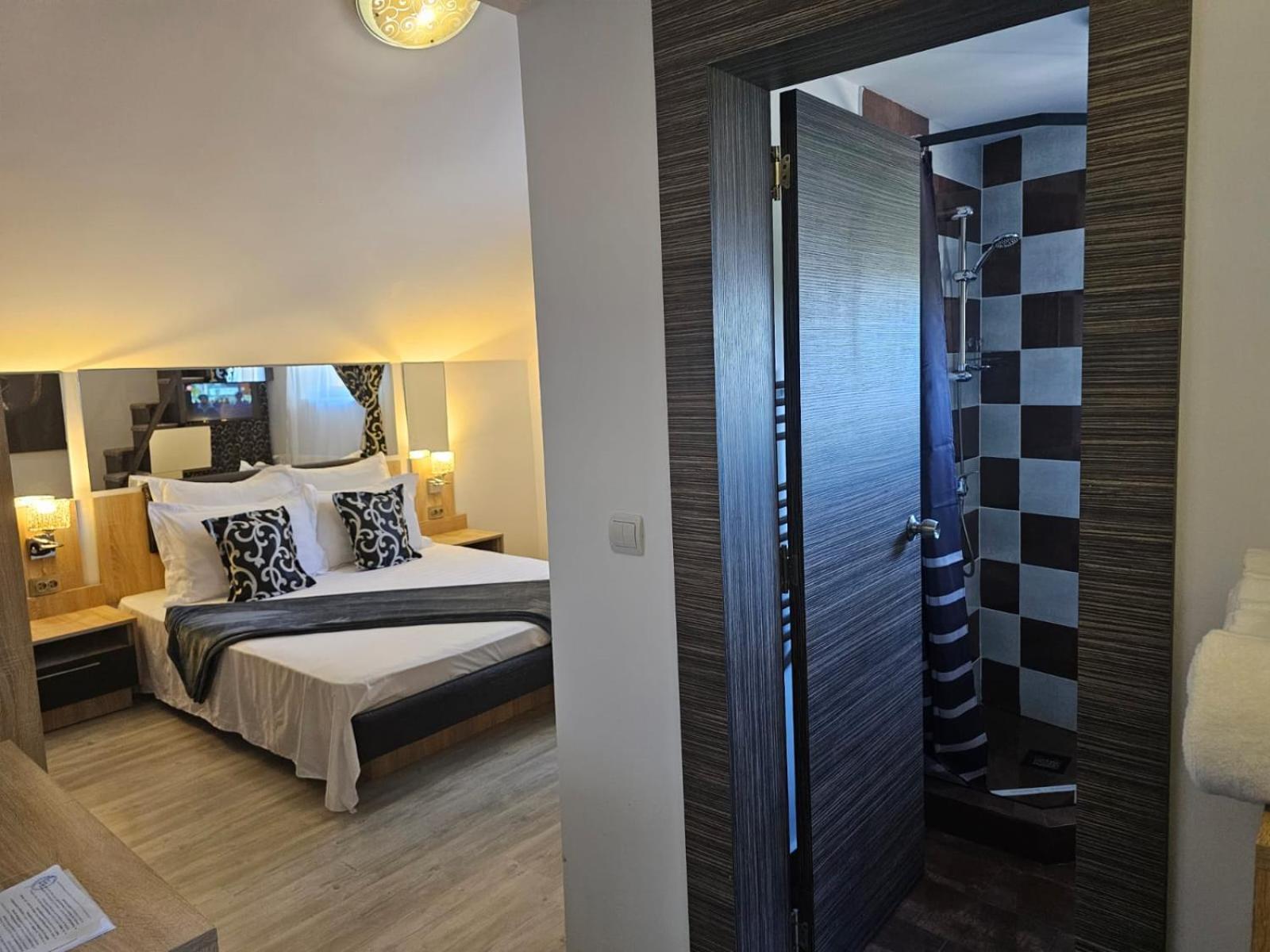 Theline Hotell Bucureşti Eksteriør bilde